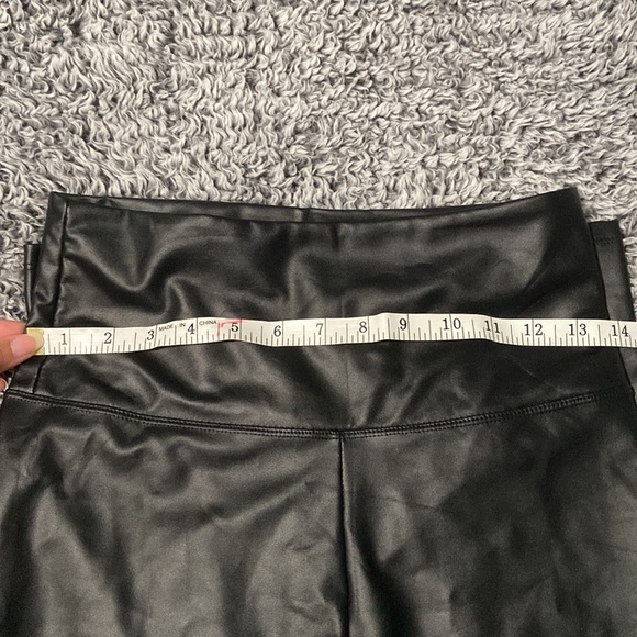 Hi-Waist Faux Leather Leggings | Black | Small - Picture 5 of 5